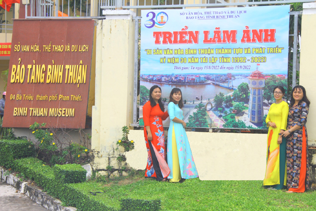 Triển lảm ảnh “Di sản văn hoá Bình Thuận - Thành tựu và phát triển”  kỷ niệm 30 năm Tái lập tỉnh (1992-2022)